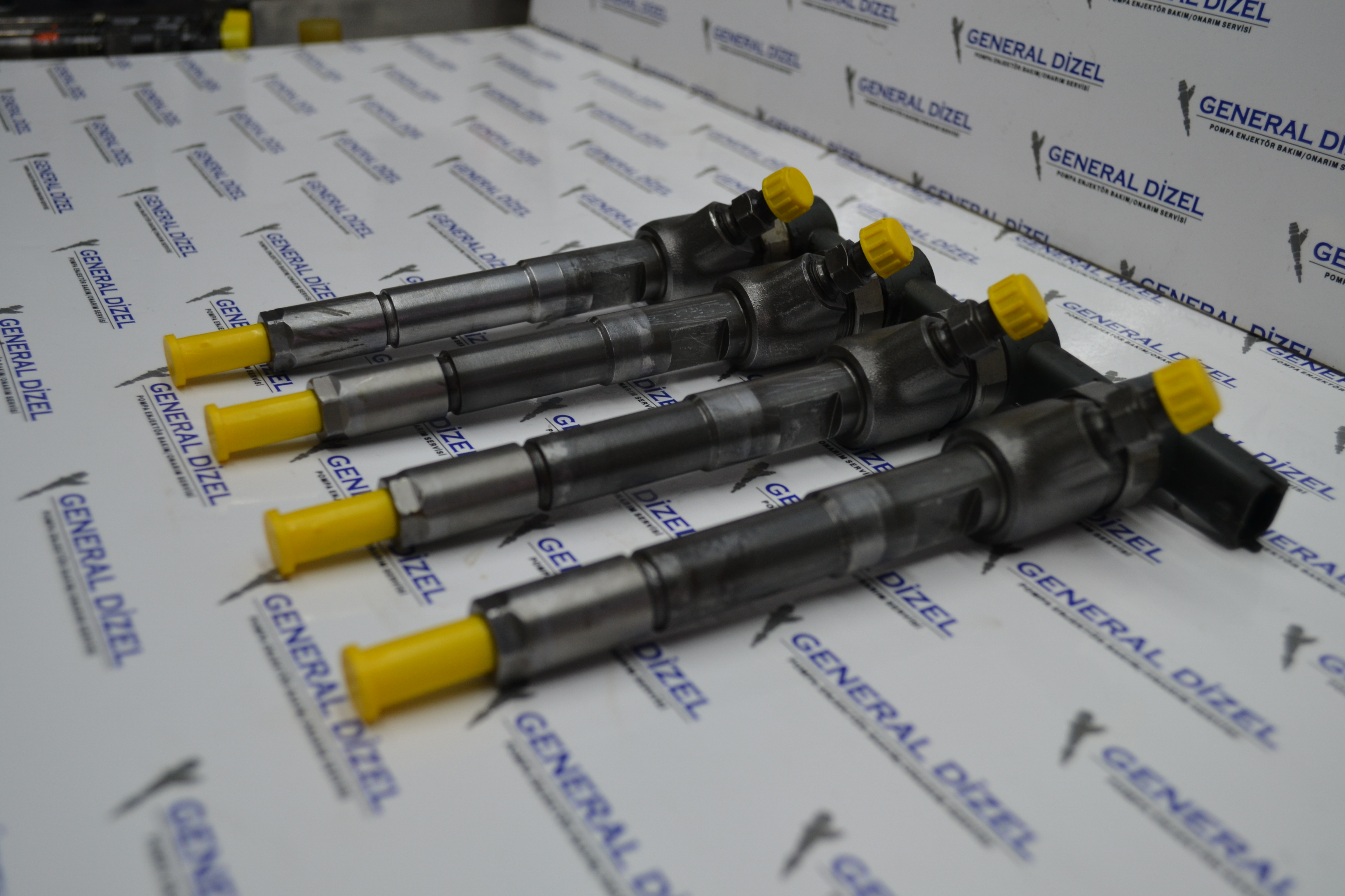 Siemens VDO Dizel Enjektör 5WS40008-6